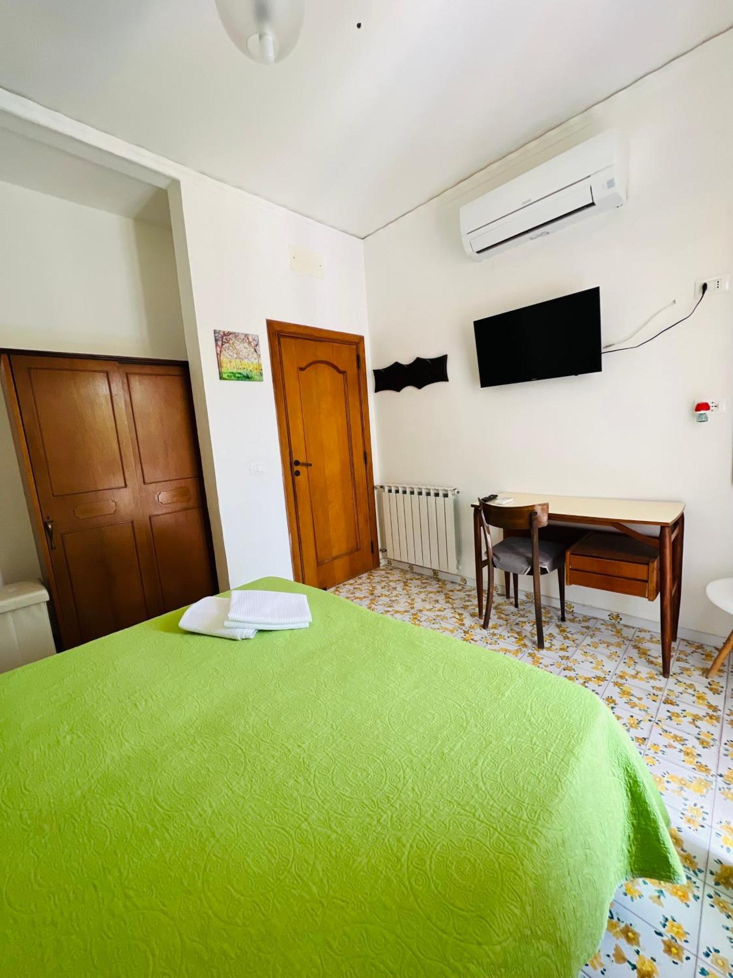 Villa Thomas Bb Conduzione Familiare Forio di Ischia Dış mekan fotoğraf