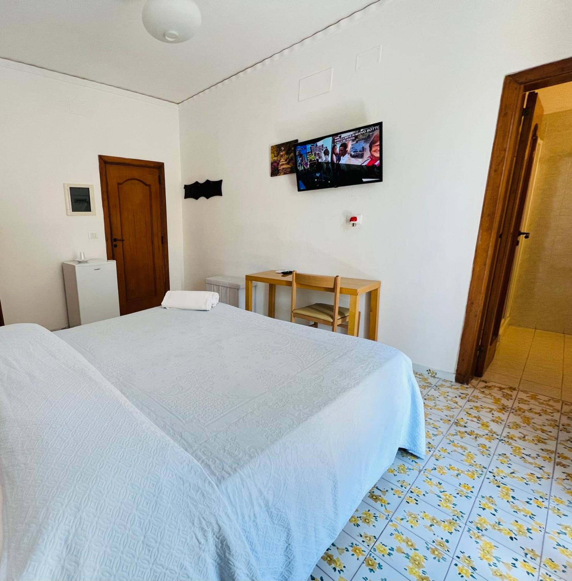 Villa Thomas Bb Conduzione Familiare Forio di Ischia Dış mekan fotoğraf